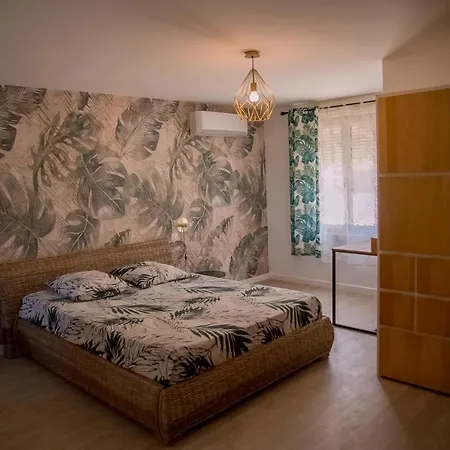 Bed & Breakfast Domaine De La Grange D'aran